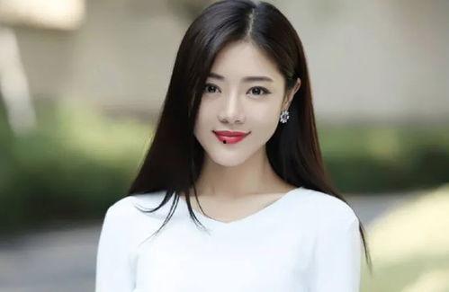 娱乐吃瓜女明星恋爱,瓜田里的爱情故事，女明星们的甜蜜纠葛